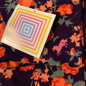 Lularoe NWT OS Floral print with hidden Unicorns